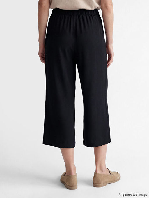 Beli Lastikli Standart Fit Kad?n Kapri