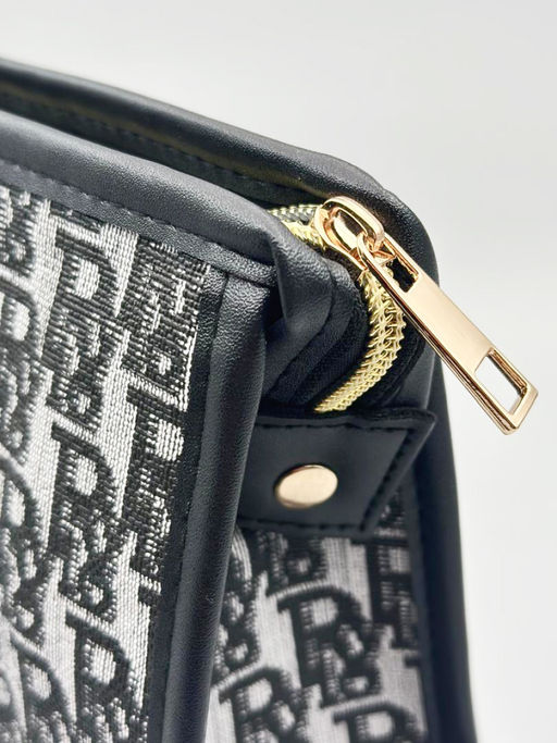 Sunflower Косметичка женская 900, чёрный