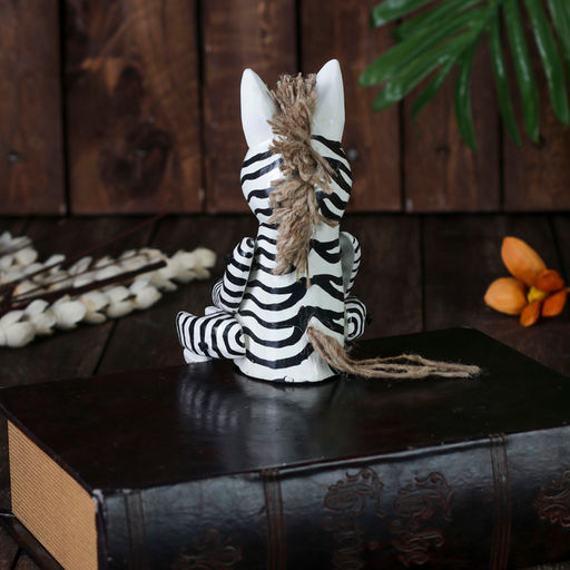 Сувенир «Зебра висячие лапки», 4.5×9×25 см, дерево