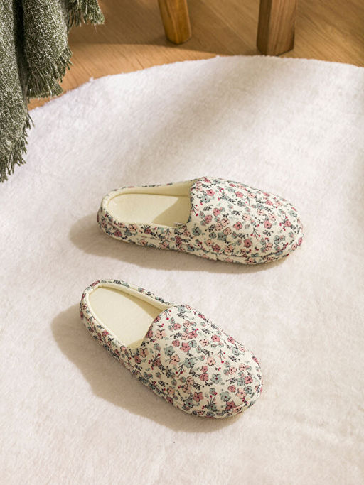 ?i?ek Desenli Kad?n Ev Terli?i