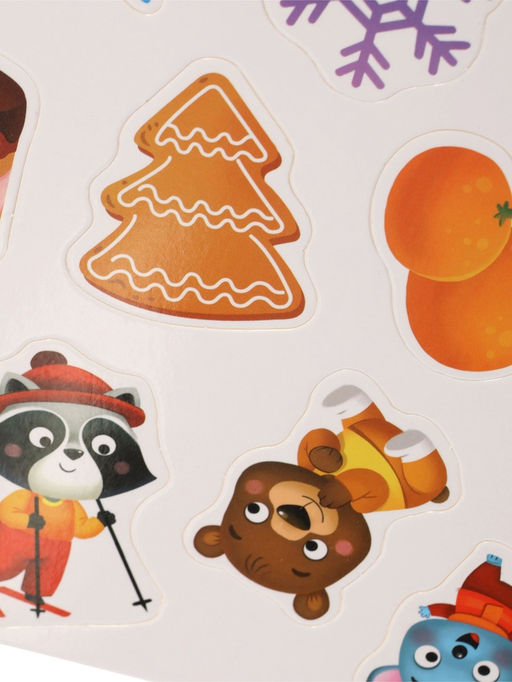 Книга с липучками "Новогодние липучки", 85 липучек