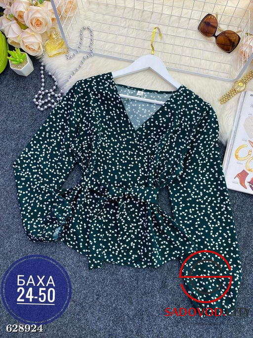 Женская блузка на запах в горох