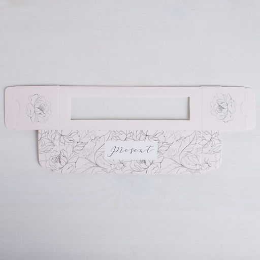 Цена за 5 шт. Коробка для макарун, кондитерская упаковка, Present 18×5.5×5.5 см