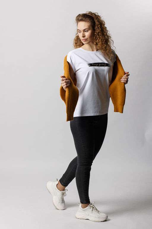 Спортивная футболка из высококачественного хлопка с лайкрой