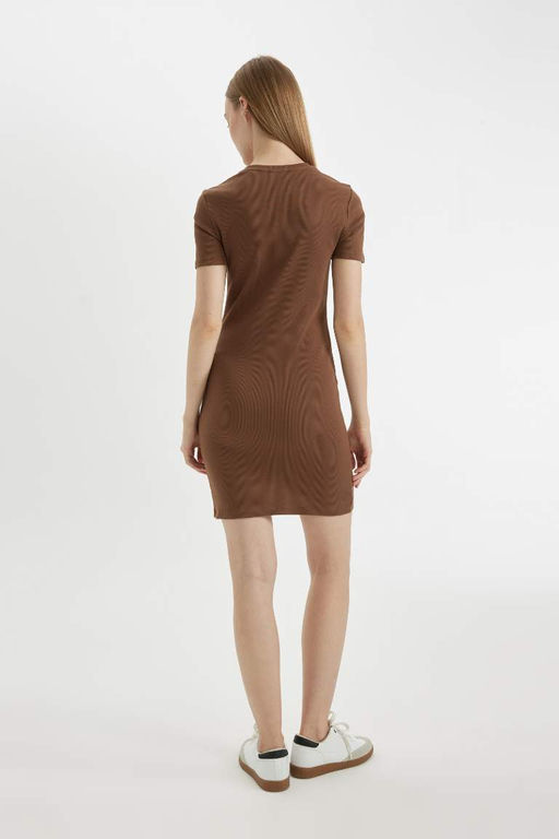 Мини-платье Bodycon с круглым вырезом в рубчик и короткими рукавами - Defacto фото 6