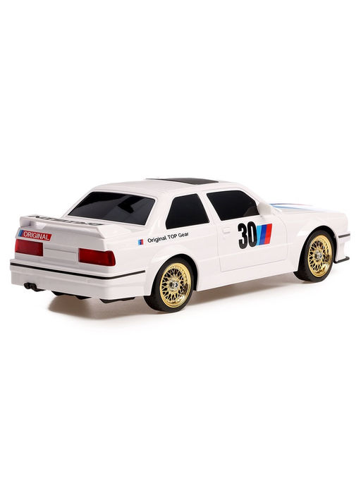 УЦЕНКА Машинка на пульте управления Легенда Дрифта, радиоуправление, полный привод, 40 км/ч, 2 комплекта колёс, 1:16, цвет белый