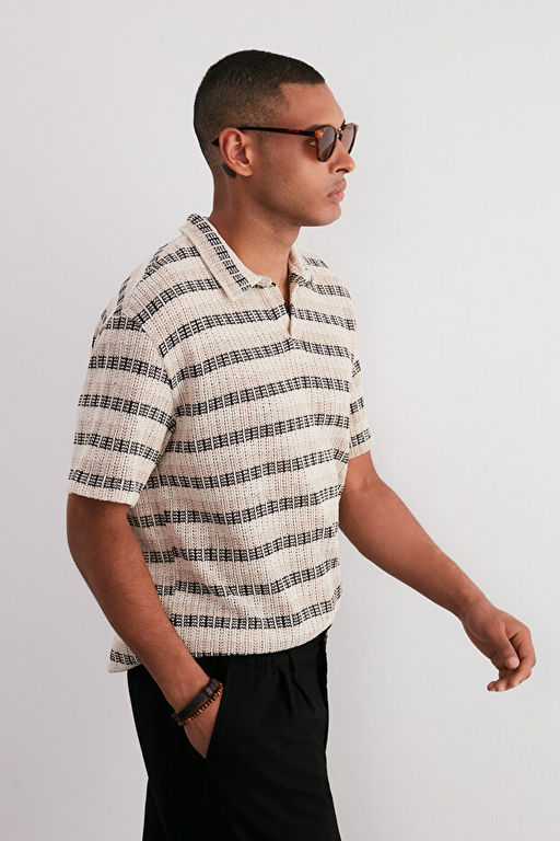 Ekru Oversize/Geni_ Kesim D___k Omuz _izgili Polo Yaka T-shirt TMNSS24PO00023 - Trendyolmilla фото 2