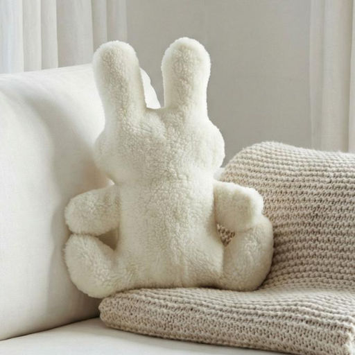 Подушка декоративная арт.4692-05 Зайчишка декор шерсть белый