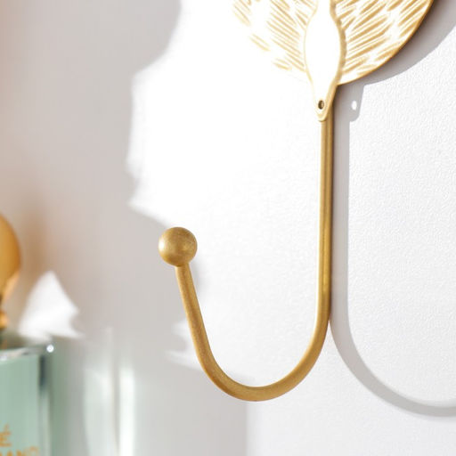 Крючок декоративный "Лист шелковицы" золотой 19х8 см