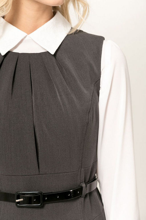 Платье полуприлегающего силуэта