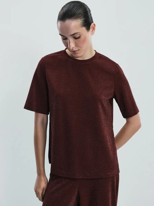 Футболка с люрексом и разрезами / Zarina