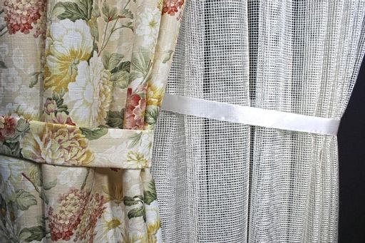 0007 комплект ЛЕТНИЙ САД, размеры - тюль: (270 см высота х 250 см ширина) х 2, шторы: (270 см высота х 150 см ширина) х 2. - Haft фото 2