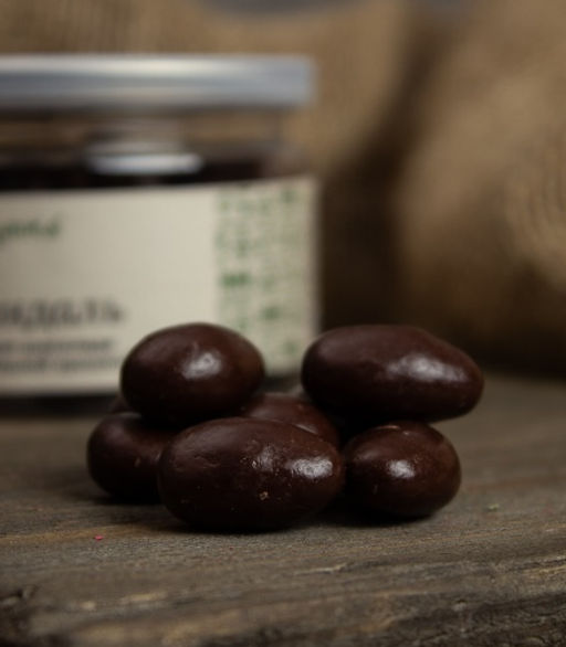 Новинка Миндаль в темном шоколаде с вафельной крошкой 130 гр