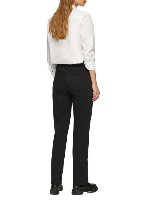 Джинсы женские