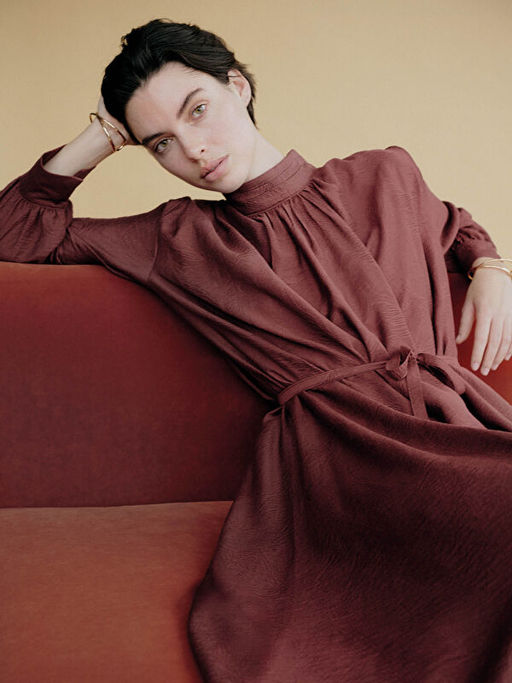 Dik Yaka Ku?akl? Oversize B?zg?l? Elbise