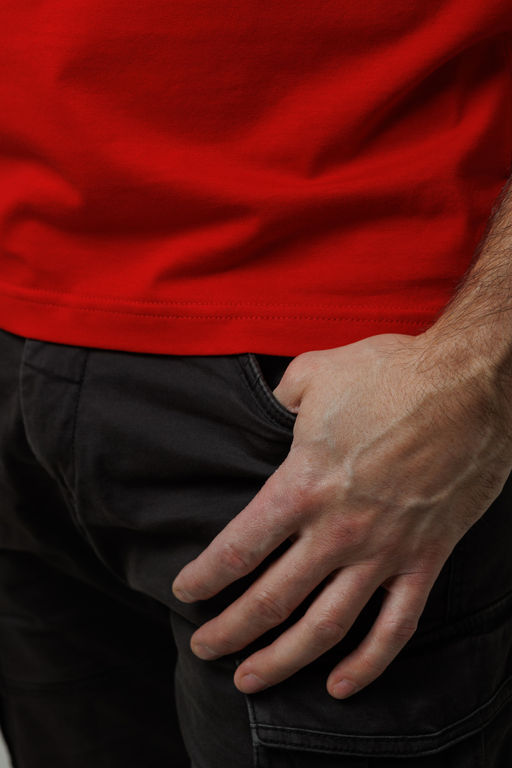 92% хлопок, 8% лайкра спортивная футболка