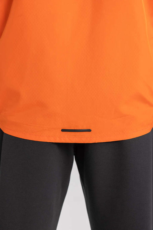 Водоотталкивающее пальто приталенного кроя с сетчатой подкладкой и капюшоном DeFactoFit  фото 7