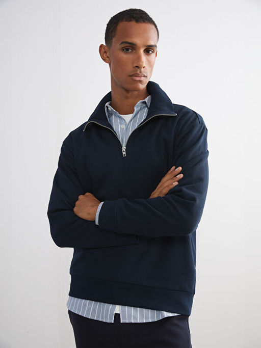 Dik Yaka Erkek Sweatshirt