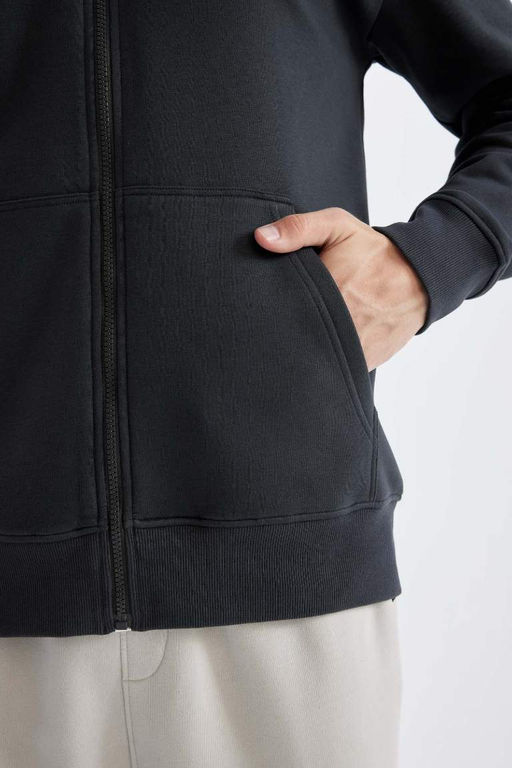 Толстовка обычного кроя с капюшоном на мягкой подкладке и на молнии - Defacto фото 6