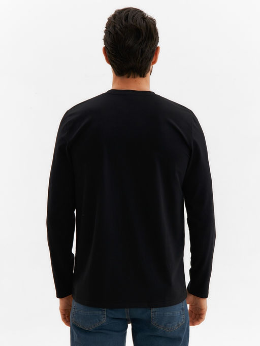 Лонгслив мужской MINAKU: Mood, черный, размер 46