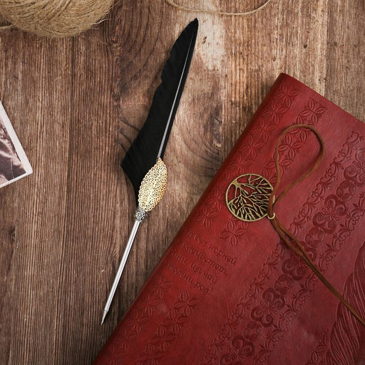 Родословная книга «Наш род», с пером, 56 листов, коричневый, 35×25 см