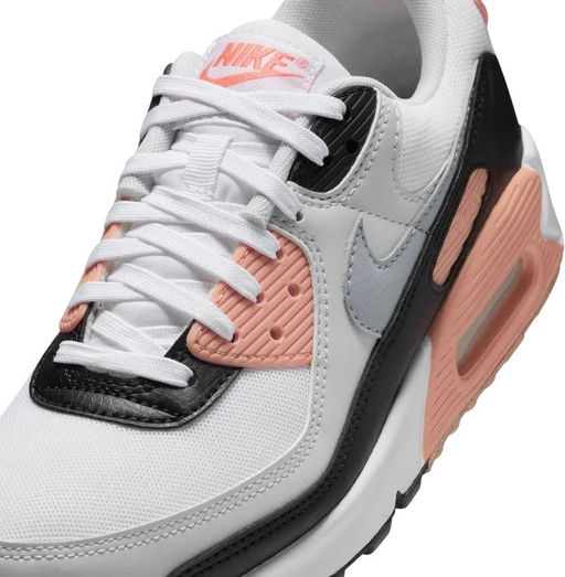 Кроссовки женские