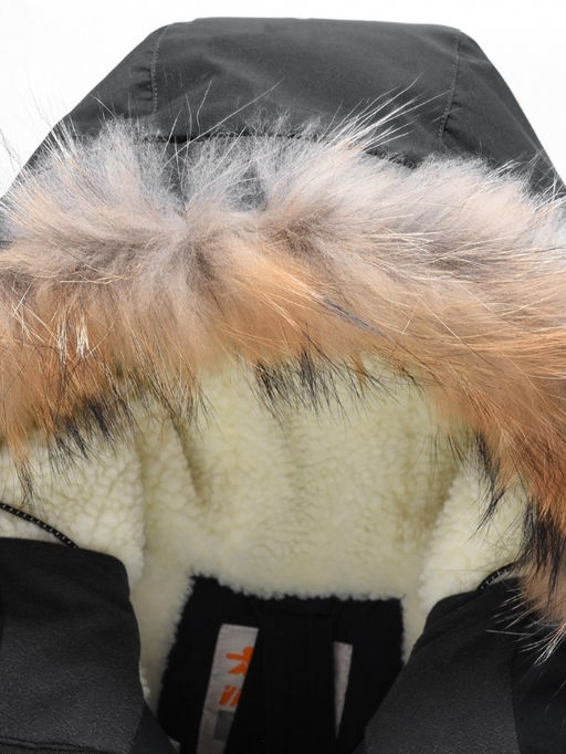 Парка зимняя подростковая для девочки с капюшоном и мехом черного цвета 9536Ch