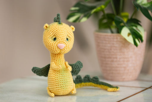 Пряжа ADELIA LIRA 100% акрил 10 шт. х 50 г 200 м  5 м