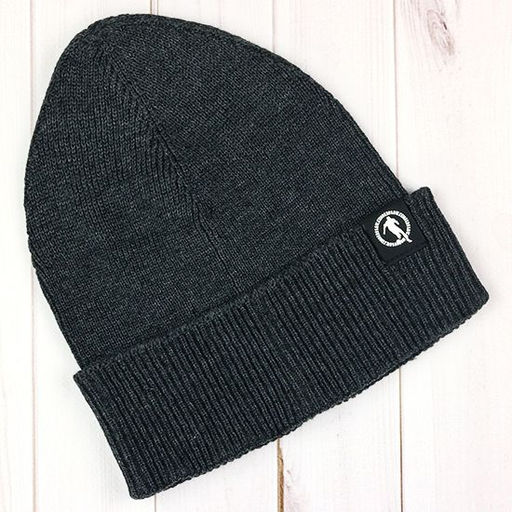 Молодежная шапка тонкая с отворотом