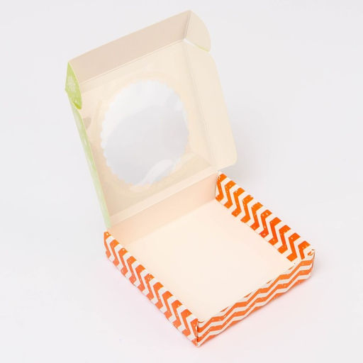 Цена за 5 шт. Подарочная коробка складная с окном «Новый год», 11.5×11.5×3 см