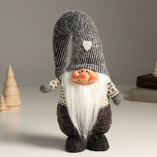 Интерьерная кукла текстильная Дед Мороз в длинном сером колпаке с сердечком, 48 см