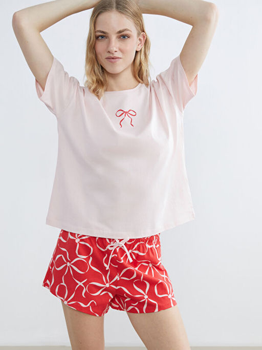 Fiyonk Bask?l? Kad?n ?ortlu Pijama Tak?m?