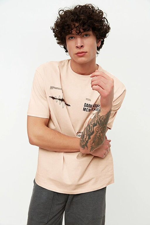 Pudra Oversize/Geni_ Kesim Bisiklet Yaka Yaz_ Bask_l_ %100 Pamuklu T-Shirt TMNSS20TS1097 - Trendyolmilla фото 2