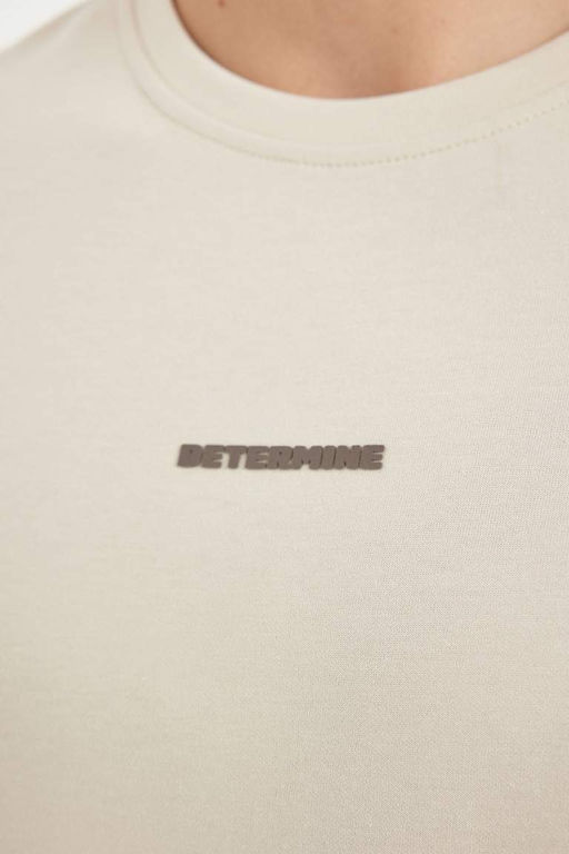 Футболка из плотной ткани с короткими рукавами и круглым вырезом обычного кроя с принтом - Defacto фото 5