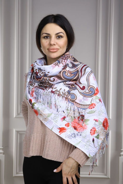 Платок на голову, с цветами и кистями MAGROM, белый, 105 х 105 см, из 100% пашмины