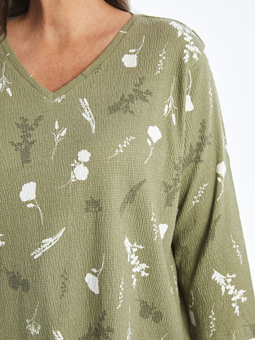 V Yaka Desenli Kad?n Bluz