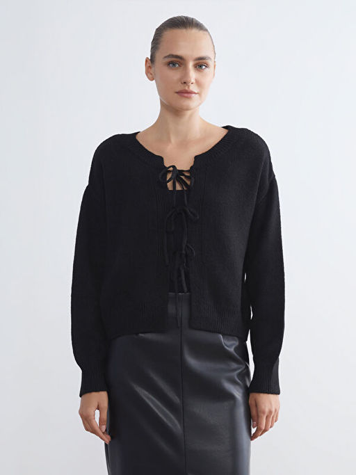 Ba?lamal? Yaka Kad?n Triko H?rka