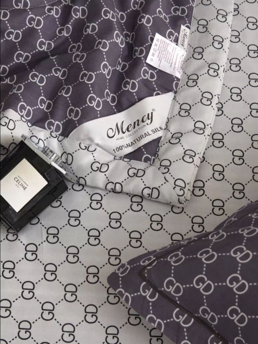 Одеяло Mency двухстороннее с простыней и наволочками ODMENHD05 2 спальный