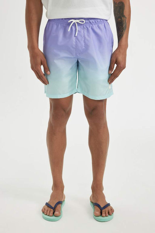 Шорты для плавания выше колена стандартной посадки с сетчатой подкладкой и градиентным принтом - Defacto фото 5