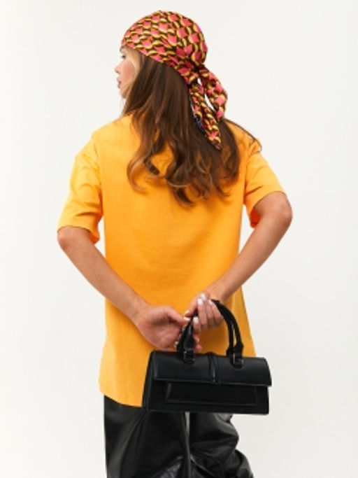 Футболка женская - Chic & charisma фото 3