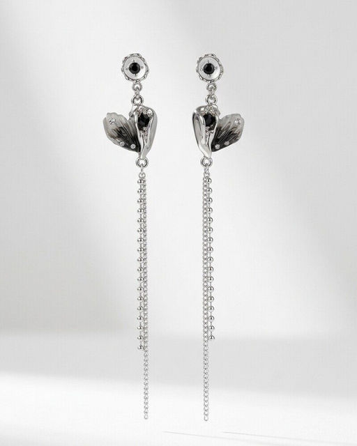 Стильные серьги