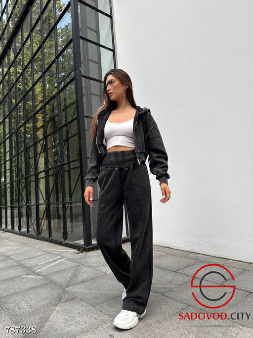 Женский спортивный костюм с эффектом варки