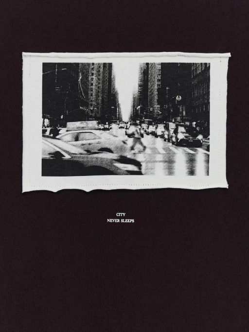 Футболка с нашивкой на груди / Zarina  фото 9