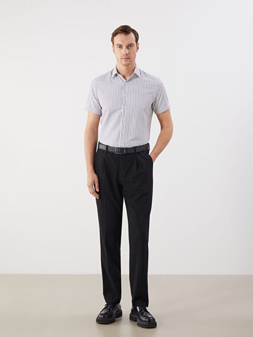 Slim Fit K?sa Kollu ?izgili Erkek G?mlek