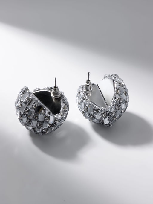 Серьги со стразами QF Блеск объёмные, белые в серебре