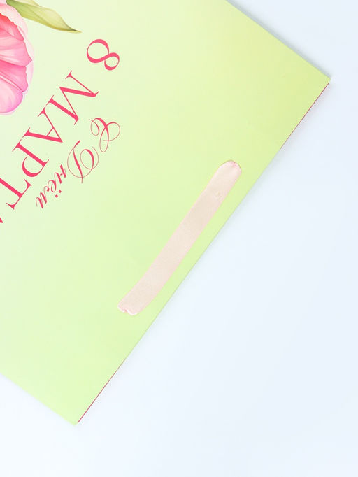 Пакет подарочный ламинированный вертикальный С 8 Марта, L 31?40?12 см