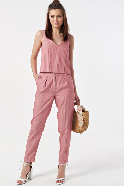 Костюм летний брючный с топом в полоску на красном