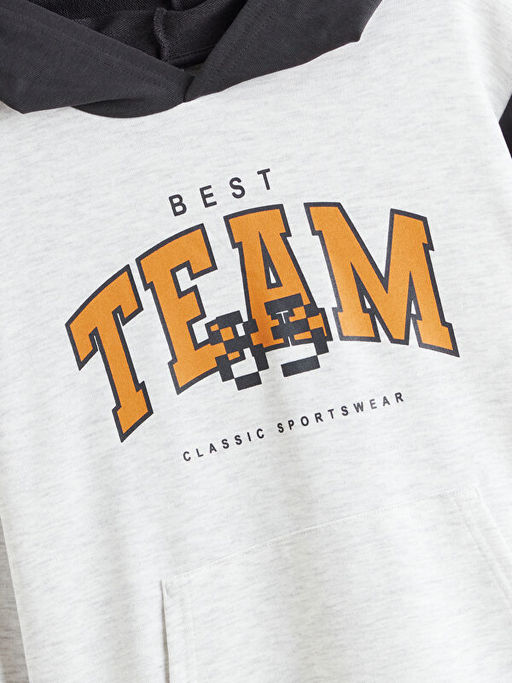 Kap??onlu Erkek ?ocuk Sweatshirt