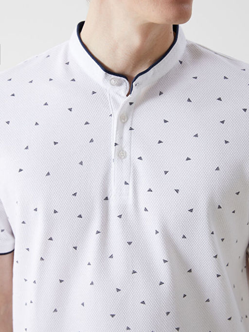 Hakim Yaka K?sa Kollu Desenli Erkek Ti??rt