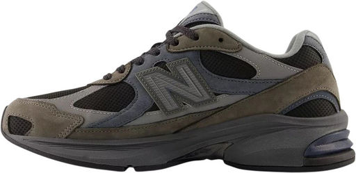 Кроссовки взрослые